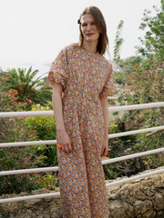 MALAIKARAISS Midi-Kleid aus Baumwolle mit Blumenmuster, Sommerkleid mit Falten-Details, Damenkleider, Lockere Kleider, Sustainable Fashion, Sustainable Womenswear, Nachhaltige Damenmode, Eco-friendly, Female empowerment, Fair fashion, Fair trade, Handcrafted, Ethical fashion, Ethical luxury - Shop now - the wearness online-shop - Sustainable & Ethical luxury fashion