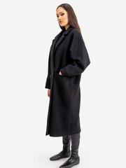 HELENE GALWAS Oversized Mantel, Schwarz, Fair, Women, Sustainable Fashion, Nachhaltige Damenmode, Nachhaltigkeit, Fair trade, Made in Europe, Organic, Eco-Fashion, Handmade, Eco-friendly Fashion, Fair fashion - Shop now - the wearness online-shop - ETHICAL & SUSTAINABLE LUXURY FASHION