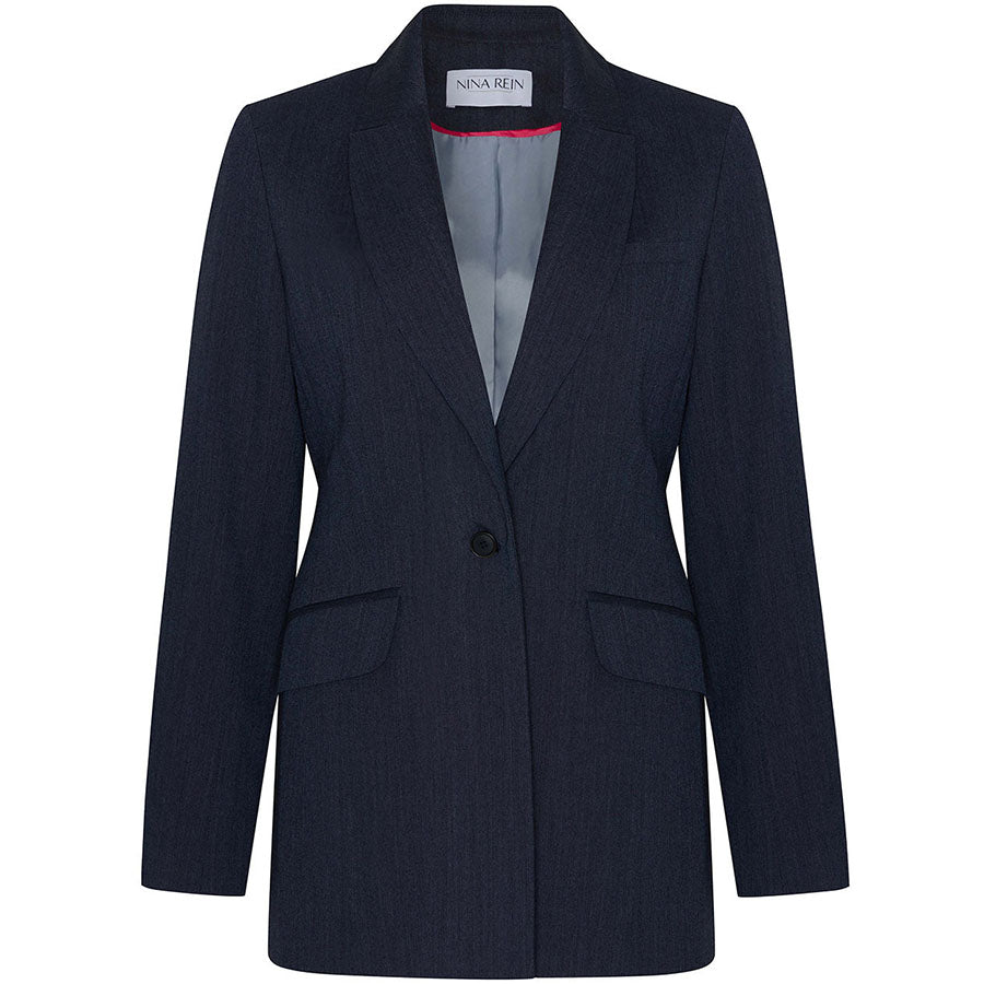 NINA REIN Dunkelblauer Wollblazer, Navy, Oversized, Business Blazer, Damenblazer, Bio-Baumwolle, Nachhaltige Damenmode, Faire Mode, Fair trade, Organic, Umweltfreundliche Mode, Eco-friendly, Handmade, Handcrafted, Made in Europe, Female empowerment - Shop now - SUSTAINABLE & ETHICAL LUXURY FASHION - the wearness online-shop