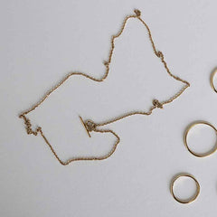 MAREN JEWELLERY Feine Goldkette, 18 Karat, Halskette, Recyceltes Gold, Goldschmuck, 18ct gold necklace, jewellery, Fairer Schmuck, Damenschmuck, Nachhaltiger Schmuck, Fair trade jewellery, Handmade Jewellery, Made in Europe, Zero waste Schmuck, Veganer Schmuck - Shop now - the wearness online-shop - ETHICAL & SUSTAINABLE LUXURY FASHION