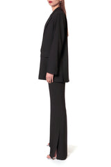 AGGI Zeitloser Blazer in Schwarz, Schwarzer Damenblazer, Double breasted blazer in black, Women blazer, Ladies blazer, Jacken, Nachhaltige Mode, Damenmode, Fair fashion, Fair trade clothing, Made in Europe, Eco-friendly, Handcrafted - Shop now - the wearness online-shop - Sustainable & Ethical luxury fashion