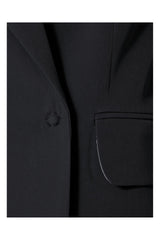 AGGI Zeitloser Blazer in Schwarz, Schwarzer Damenblazer, Double breasted blazer in black, Women blazer, Ladies blazer, Jacken, Nachhaltige Mode, Damenmode, Fair fashion, Fair trade clothing, Made in Europe, Eco-friendly, Handcrafted - Shop now - the wearness online-shop - Sustainable & Ethical luxury fashion